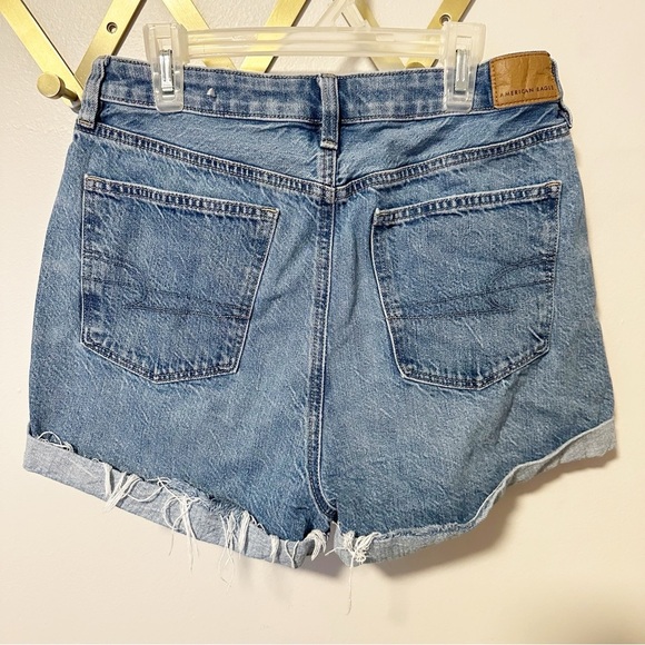 American eagle highest rise crossover mom short. - Picture 3 of 7